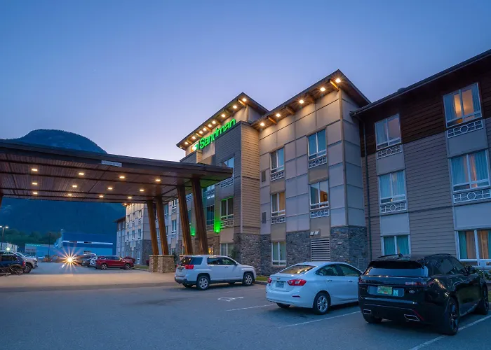 Jacuzzi hotel: Sandman Hotel And Suites Squamish